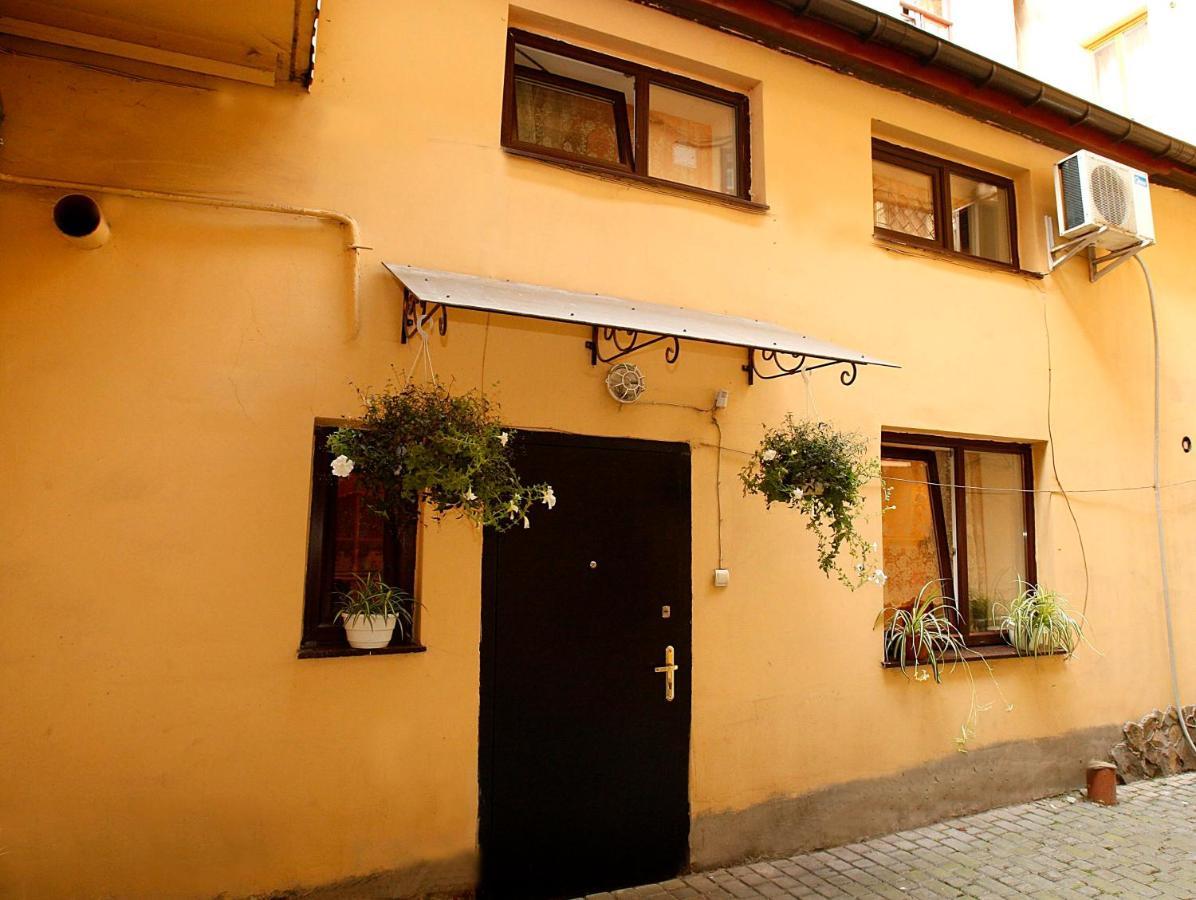 Ferienwohnung Simfonia Lwiw Lemberg Exterior foto